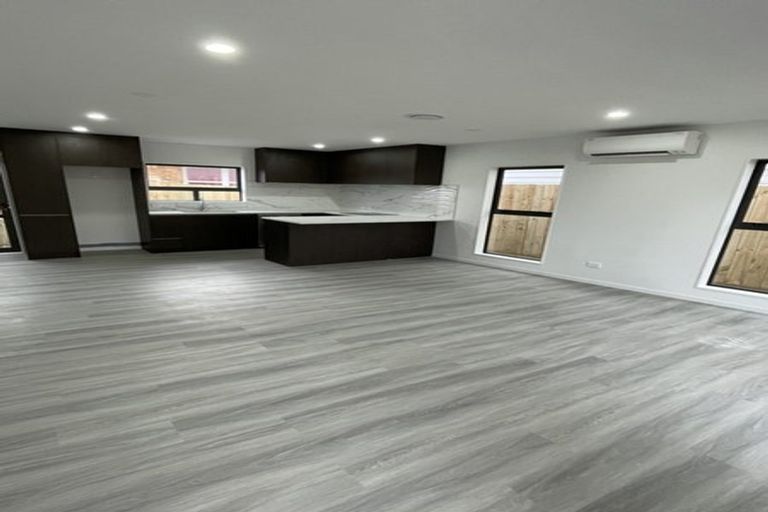 Photo of property in 9d Julian Place, Otara, Auckland, 2023