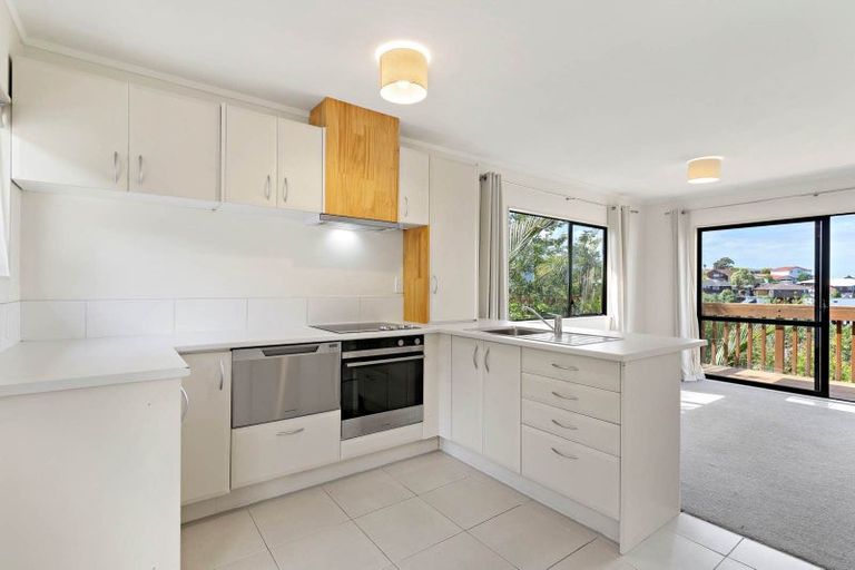 Photo of property in 899a East Coast Road, Northcross, Auckland, 0632