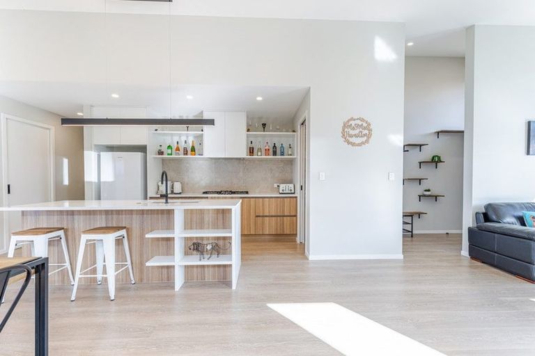 Photo of property in 74 Vinistra Road, Huapai, Kumeu, 0810