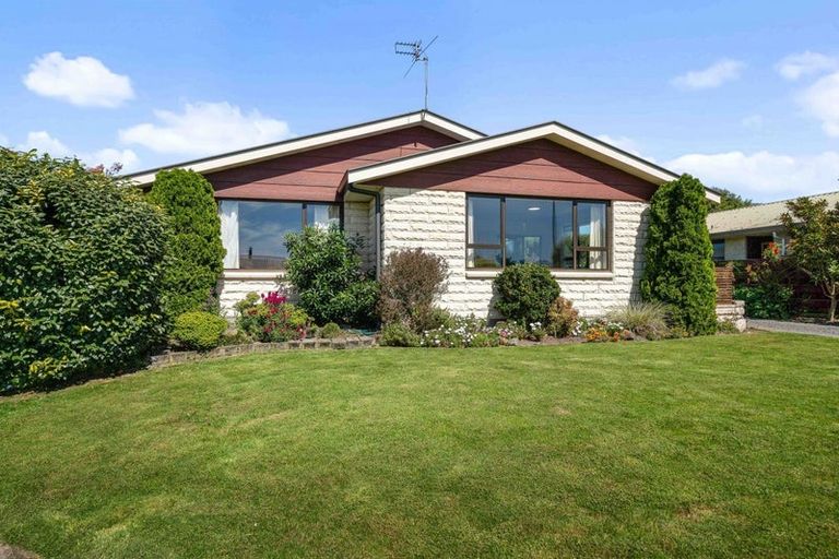 Photo of property in 26 Coates Place, Rangiora, 7400