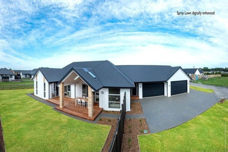 Photo of property in 21 Ridgeland Way, West Melton, 7618