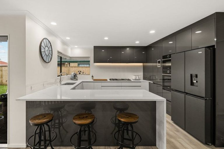 Photo of property in 23 Ambleside Drive, Northpark, Auckland, 2013