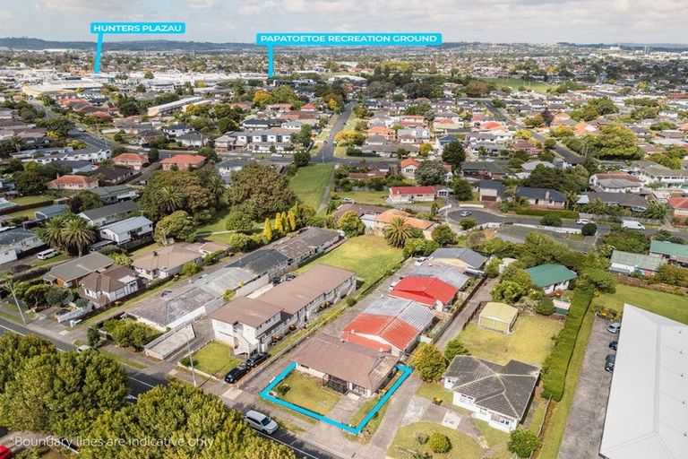 Photo of property in 1/215 Shirley Road, Papatoetoe, Auckland, 2025