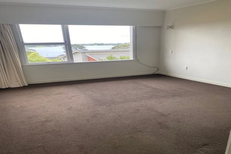 Photo of property in 1/29 Pupuke Road, Takapuna, Auckland, 0622