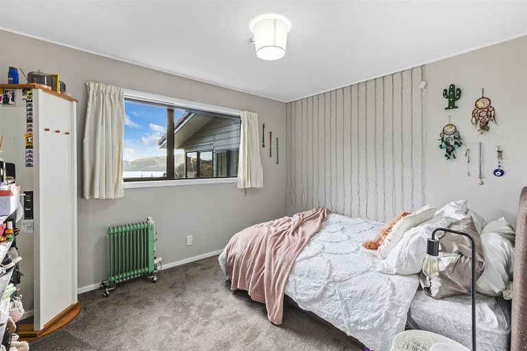 Photo of property in 17 Langwell Place, Papakowhai, Porirua, 5024