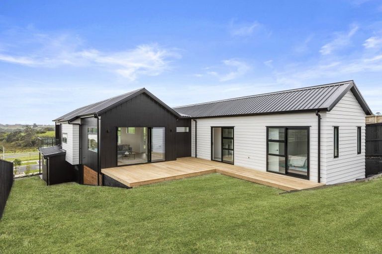 Photo of property in 5 Nola Avenue, Glenbrook, 2681