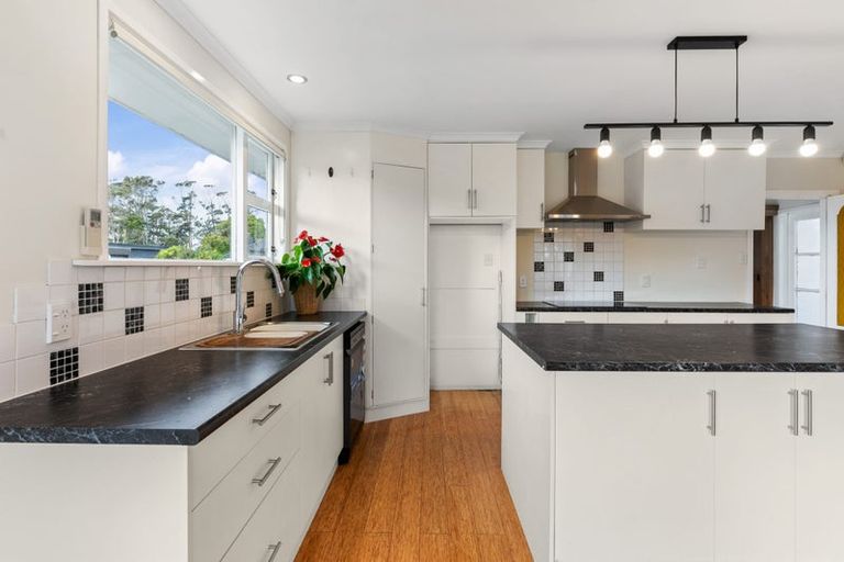 Photo of property in 9 Osprey Street, Pakuranga, Auckland, 2010