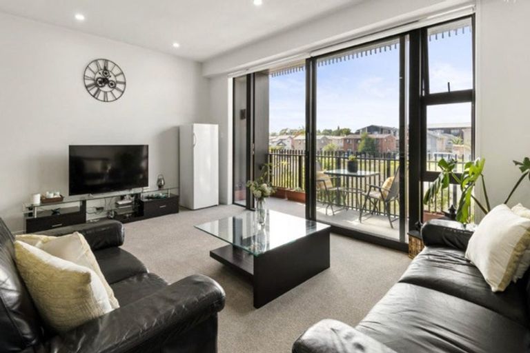 Photo of property in 102/38c Fraser Avenue, Northcote, Auckland, 0627