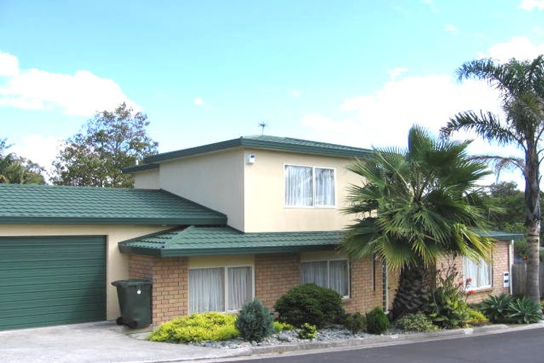 Photo of property in 14 Davern Lane, New Lynn, Auckland, 0600