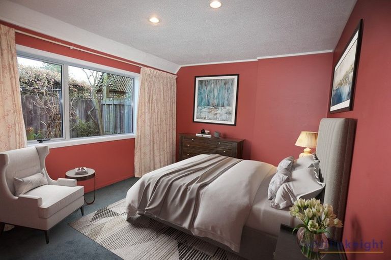 Photo of property in 2/443 Avonhead Road, Avonhead, Christchurch, 8042