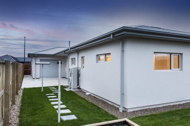 Photo of property in 48 Candlesticks Crescent, Lincoln, 7608