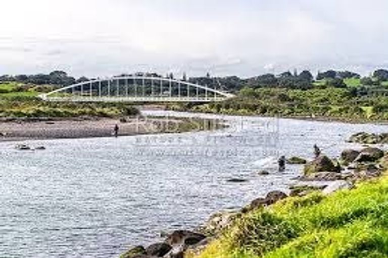 Photo of property in 10a Barriball Street, Fitzroy, New Plymouth, 4312