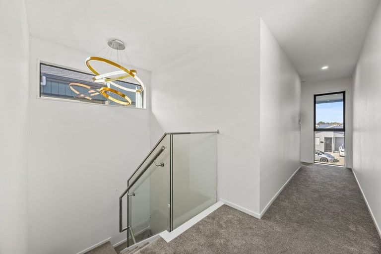 Photo of property in 25 John Gray Street, Papakura, 2110