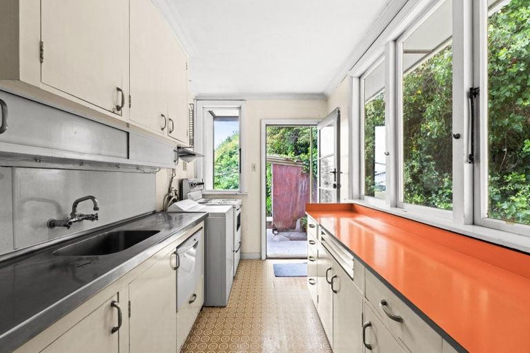 Photo of property in 8 Goldsmith Road, Hospital Hill, Napier, 4110