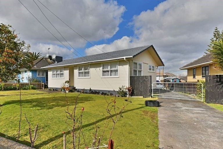 Photo of property in 32 Tyrone Street, Otara, Auckland, 2023