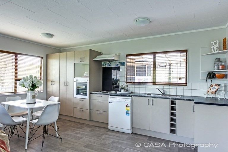 Photo of property in 8 Panorama Drive, Parahaki, Whangarei, 0112