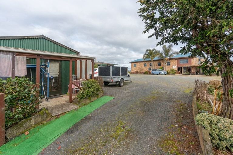 Photo of property in 802 Tuhikaramea Road, Ngahinapouri, Hamilton, 3290