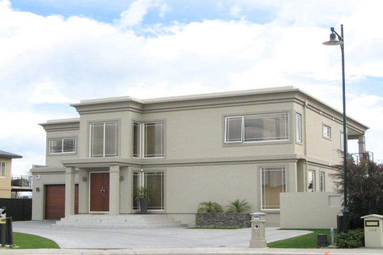 Photo of property in 101 Ferry Road, Clive, 4102