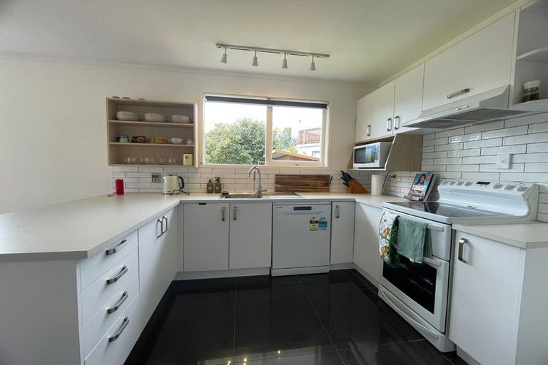 Photo of property in 19 Cherry Road, Bucklands Beach, Auckland, 2014