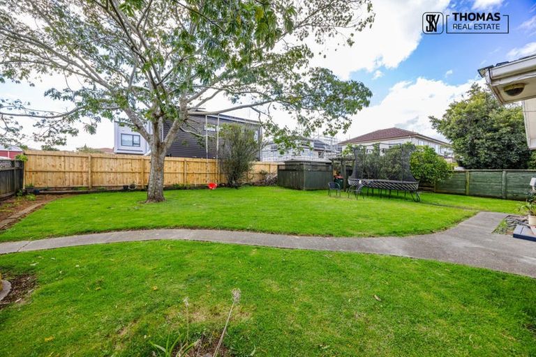 Photo of property in 17 Lipscombe Avenue, Papatoetoe, Auckland, 2025