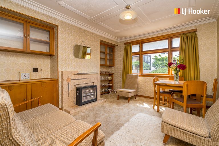 Photo of property in 302 Main South Road, Green Island, Dunedin, 9018