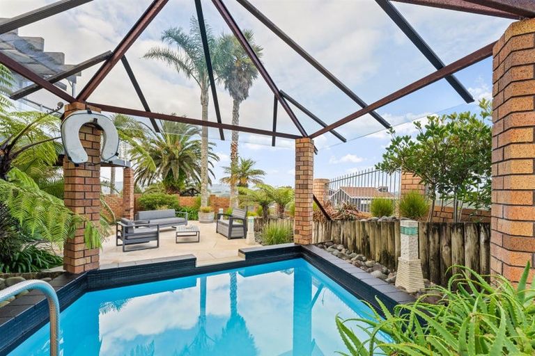 Photo of property in 5 Kotare Place, Sandspit, Warkworth, 0982