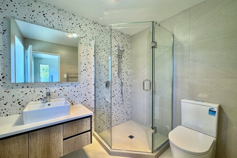 Photo of property in 118 Pigeon Mountain Road, Half Moon Bay, Auckland, 2012