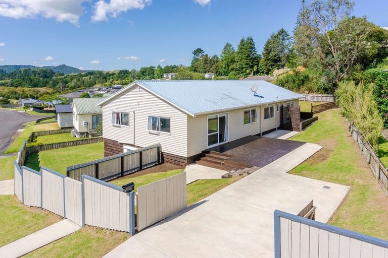 Photo of property in 20 Hartis Avenue, Huntly, 3700