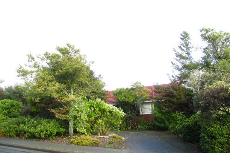 Photo of property in 16 Bengal Drive, Cashmere, Christchurch, 8022