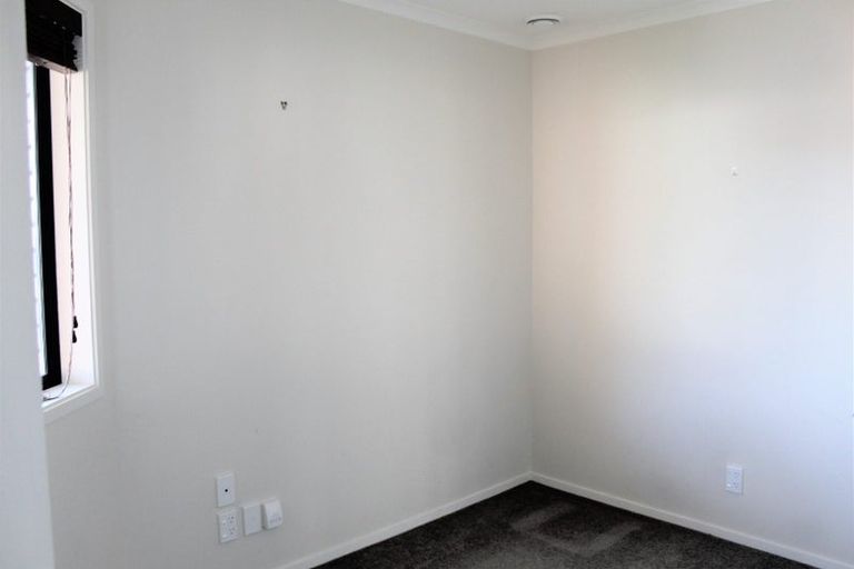 Photo of property in 68 Ruapehu Drive, Fitzherbert, Palmerston North, 4410