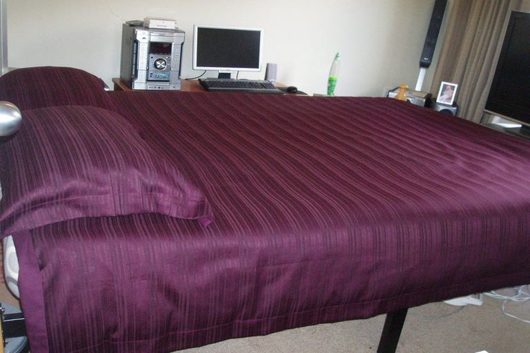 Photo of property in 220 Schnapper Rock Road, Schnapper Rock, Auckland, 0632