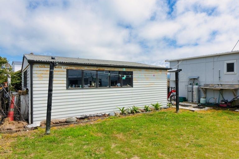 Photo of property in 1 Wakatu Quay, Kaikoura, 7300