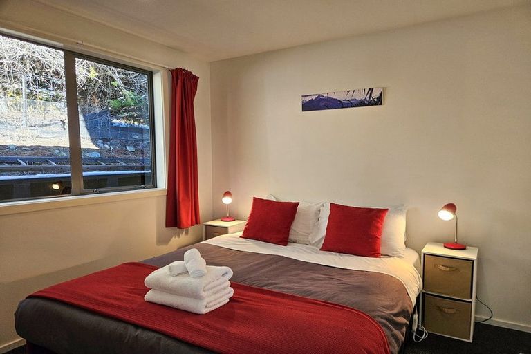 Photo of property in 12 O'neill Place, Lake Tekapo, 7999