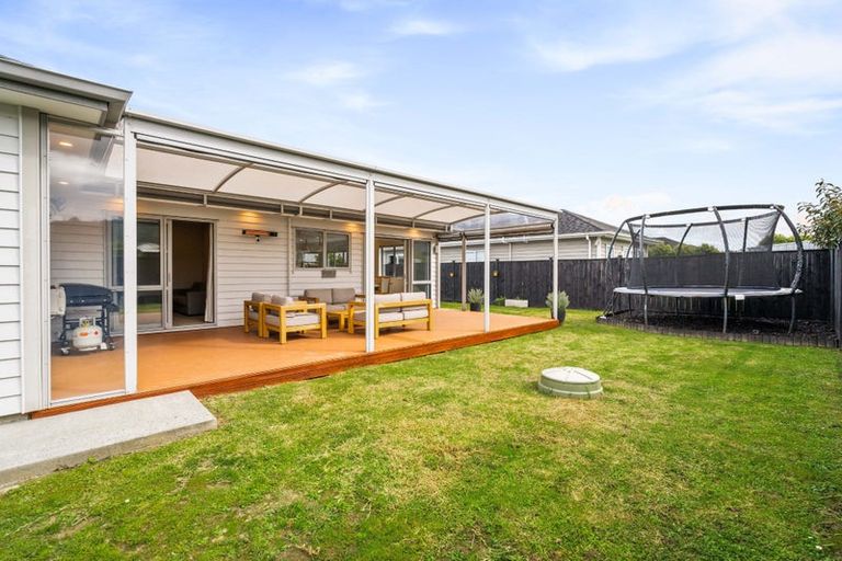 Photo of property in 4 Lewis Younie Road, Kumeu, 0810