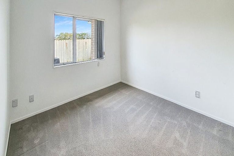 Photo of property in 81 Babich Road North, Ranui, Auckland, 0612