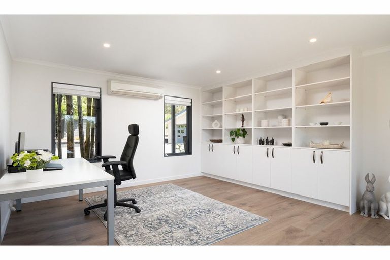 Photo of property in 12 Dry Hills Rise, Riverlands, Blenheim, 7274