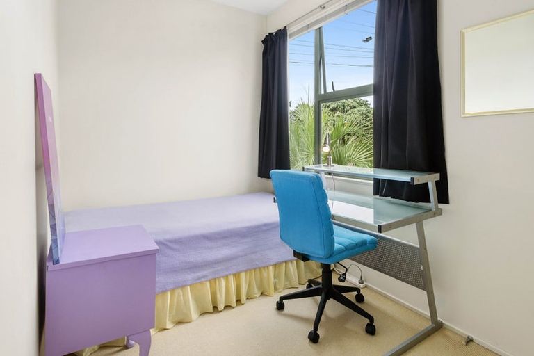 Photo of property in 14/19 Ocean View Road, Hillcrest, Auckland, 0627