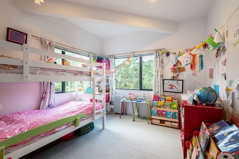 Photo of property in 9 Dalmeny Close, Murrays Bay, Auckland, 0630