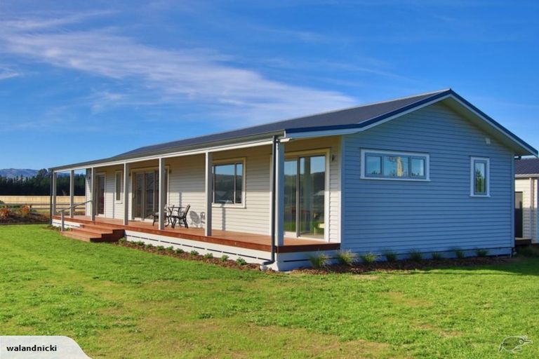 Photo of property in 2 Pukeko Way, Amberley, 7410