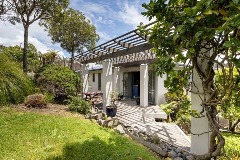 Photo of property in 38 Hamurana Road, Omokoroa, 3114