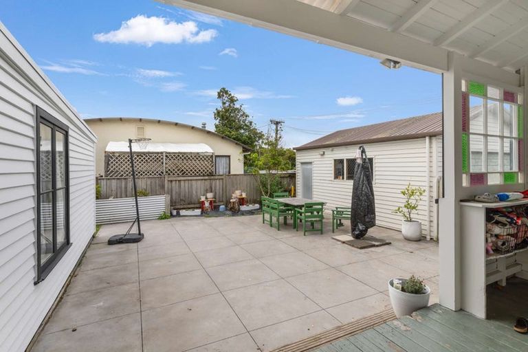 Photo of property in 13 East Street, Feilding, 4702