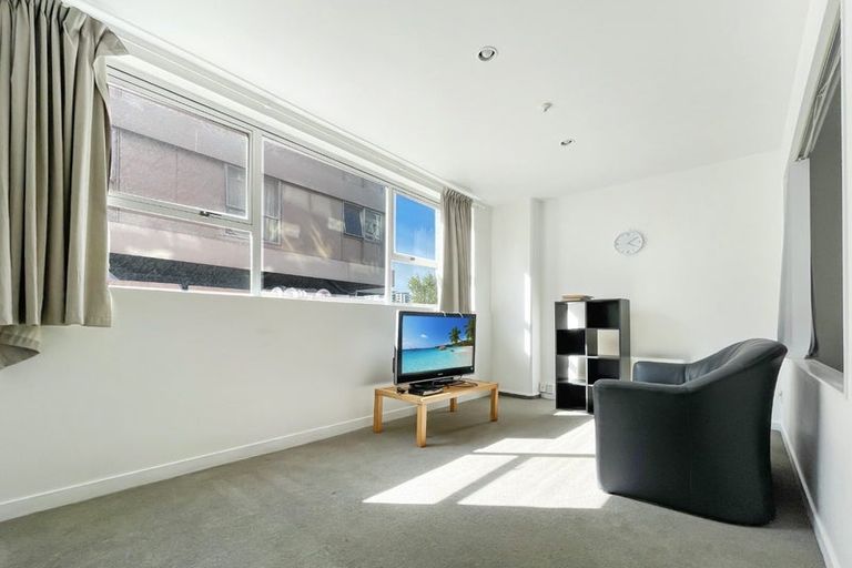 Photo of property in Regency Apartments, 3c/49 Manners Street, Te Aro, Wellington, 6011