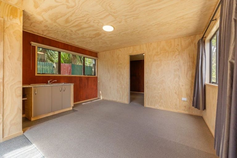 Photo of property in 25 Herekawe Drive, Spotswood, New Plymouth, 4310