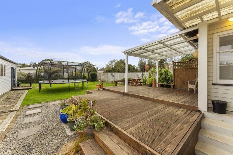 Photo of property in 16 Dudley Street, Levin, 5510