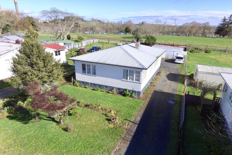 Photo of property in 86 Great South Road, Huntly, 3700