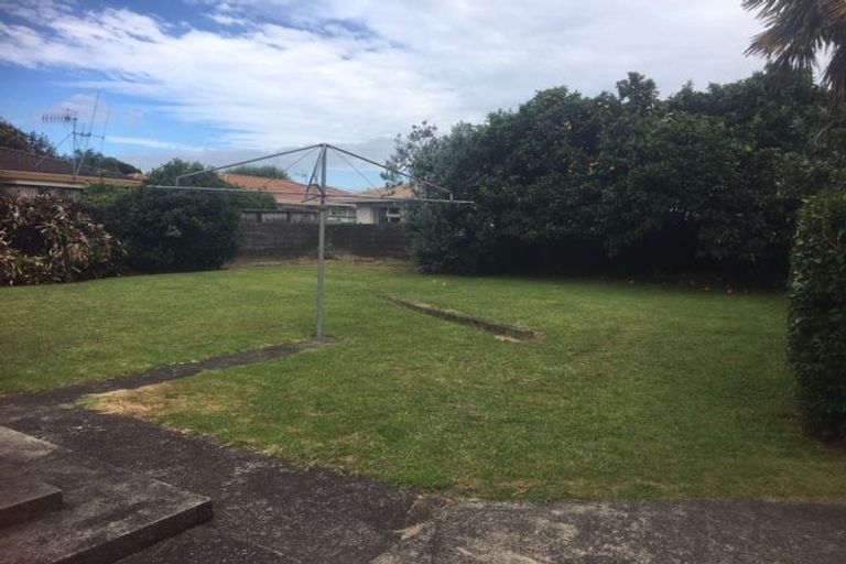 Photo of property in 493b Devonport Road, Tauranga South, Tauranga, 3112