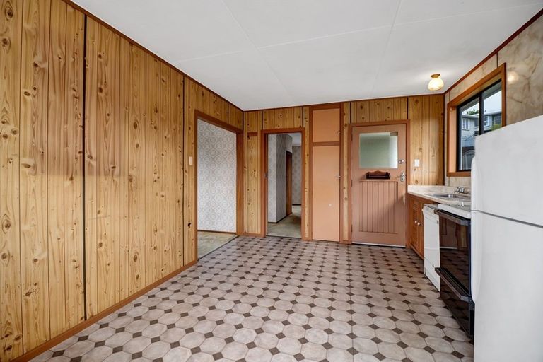 Photo of property in 4 Penrith Street, Westown, New Plymouth, 4310