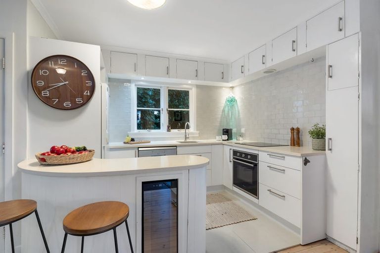 Photo of property in 207 Wade River Road, Wade Heads, Whangaparaoa, 0932