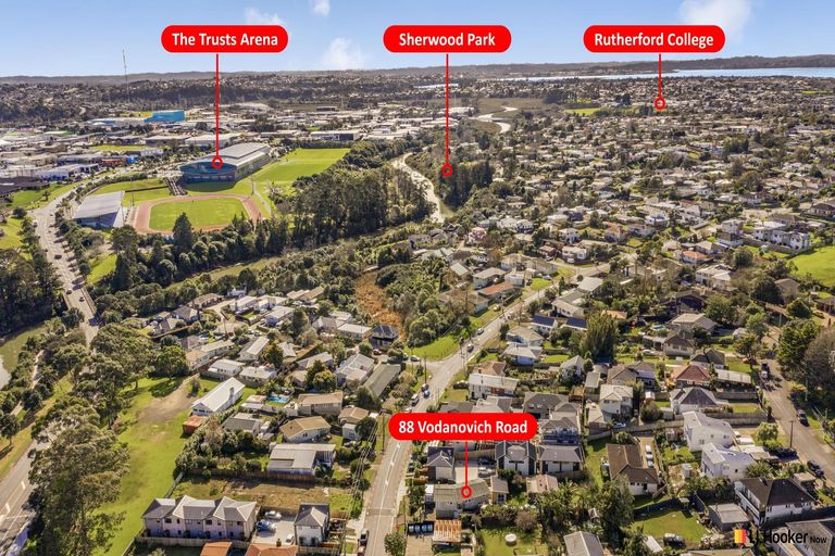 Photo of property in 88 Vodanovich Road, Te Atatu South, Auckland, 0610