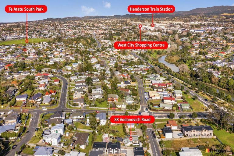 Photo of property in 88 Vodanovich Road, Te Atatu South, Auckland, 0610
